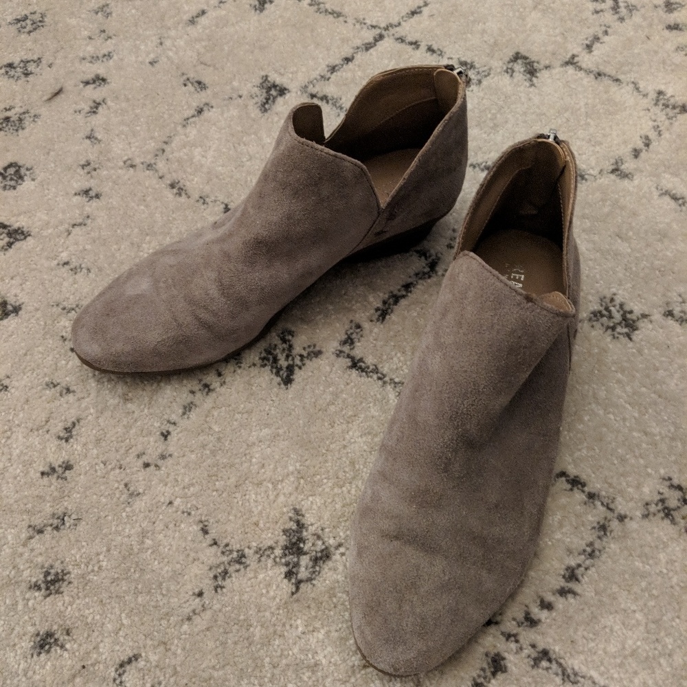 Kenneth Cole Reaction Suede Ankle Boots